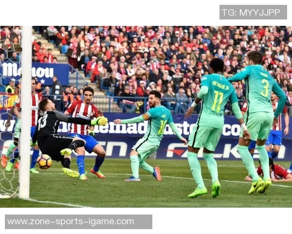 托拉卡与蓝十字的激烈对决揭示了足球战术的深度与魅力 托拉卡与蓝十字的激烈对决揭示了足球战术的深度与魅力